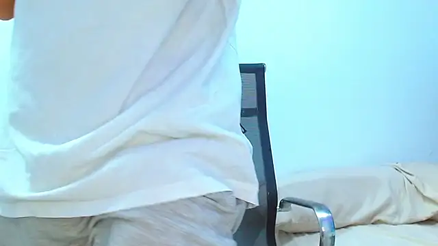 Snapshot of jhony-sex chatting on 18, 3, 2025 jhony-sex online show from 18, 3, 2025