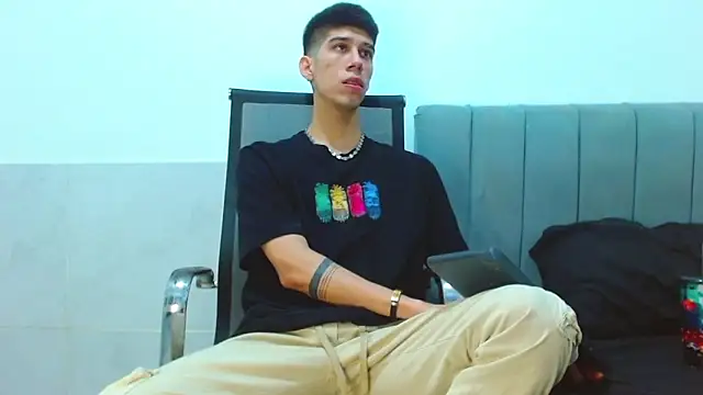 jhony-sex online show from 14, 3, 2026