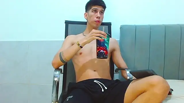 jhony-sex online show from 2, 4, 2026