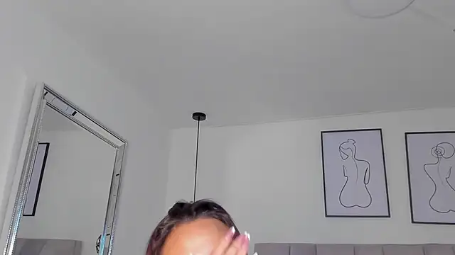 Susan-Sweet-7 online show from 7, 10, 2025