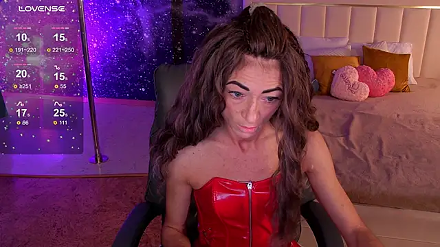 Snapshot of _F_R_A_U_ chatting on 23, 9, 2025 F R A U online show from 23, 9, 2025