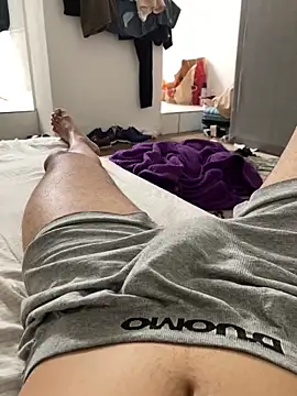 Snapshot of thfrances chatting on 2, 1, 2025 thfrances online show from 2, 1, 2025