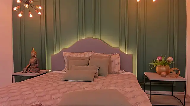 Snapshot of IrisBaker chatting on 16, 12, 2024 IrisBaker online show from 16, 12, 2024