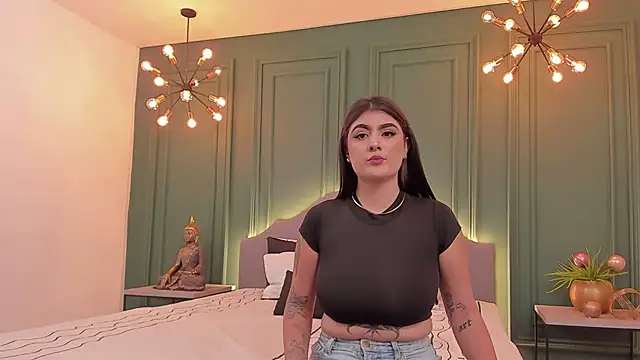 Snapshot of IrisBaker chatting on 23, 12, 2024 IrisBaker online show from 23, 12, 2024