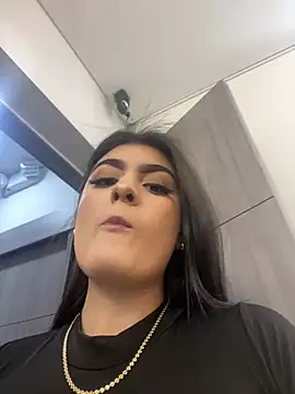 Snapshot of IrisBaker chatting on 4, 1, 2025 IrisBaker online show from 4, 1, 2025