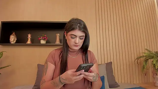 Snapshot of IrisBaker chatting on 15, 1, 2025 IrisBaker online show from 15, 1, 2025