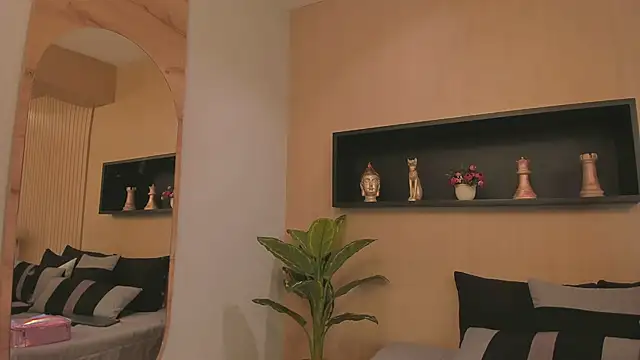 Snapshot of IrisBaker chatting on 3, 3, 2025 IrisBaker online show from 3, 3, 2025