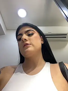 Snapshot of IrisBaker chatting on 22, 10, 2025 IrisBaker online show from 22, 10, 2025