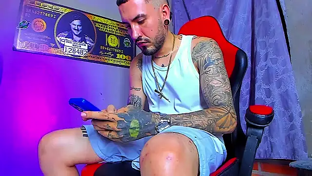 Snapshot of smoker445 chatting on 11, 11, 2025 smoker445 online show from 11, 11, 2025