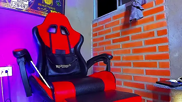 Snapshot of smoker445 chatting on 23, 11, 2025 smoker445 online show from 23, 11, 2025