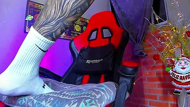 Snapshot of smoker445 chatting on 30, 11, 2025 smoker445 online show from 30, 11, 2025