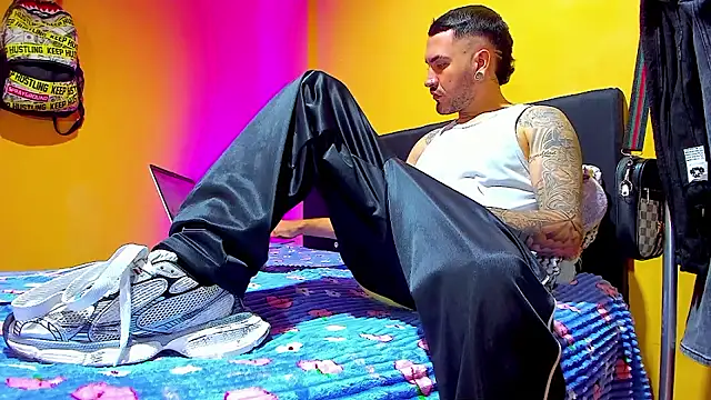 Snapshot of smoker445 chatting on 15, 1, 2026 smoker445 online show from 15, 1, 2026