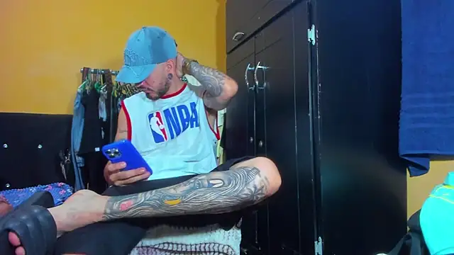 Snapshot of smoker445 chatting on 11, 2, 2026 smoker445 online show from 11, 2, 2026