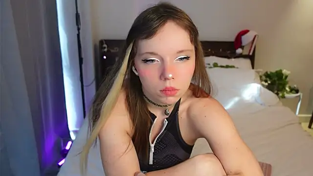 Ayra Lust online show from 13, 1, 2025