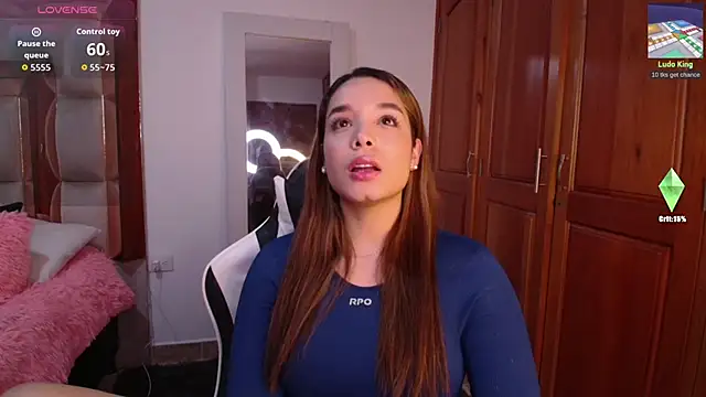 emilyaboott online show from 12, 4, 2026