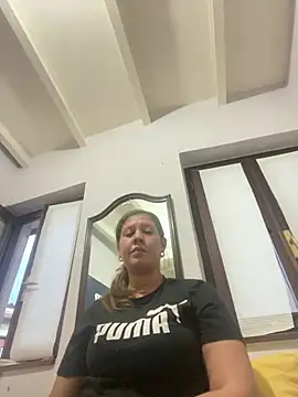 Snapshot of andreinitahg chatting on 8, 1, 2025 andreinitahg online show from 8, 1, 2025