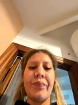 Snapshot of andreinitahg chatting on 11, 10, 2025 andreinitahg online show from 11, 10, 2025