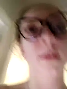 Milky flexy cat online show from 26, 2, 2025