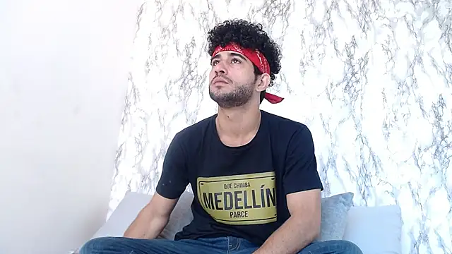 Snapshot of Moon_and_aaron chatting on 17, 2, 2026 Moon and aaron online show from 17, 2, 2026