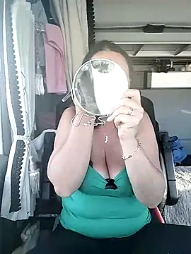 Snapshot of cuplubijoanna chatting on 12, 6, 2026 cuplubijoanna online show from 12, 6, 2026