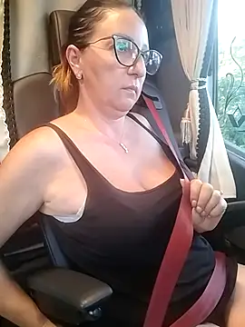 Snapshot of cuplubijoanna chatting on 8, 7, 2026 cuplubijoanna online show from 8, 7, 2026
