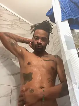 Snapshot of 1BeautyN1Beast chatting on 4, 12, 2024 1BeautyN1Beast online show from 4, 12, 2024