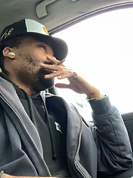 Snapshot of 1BeautyN1Beast chatting on 9, 12, 2024 1BeautyN1Beast online show from 9, 12, 2024