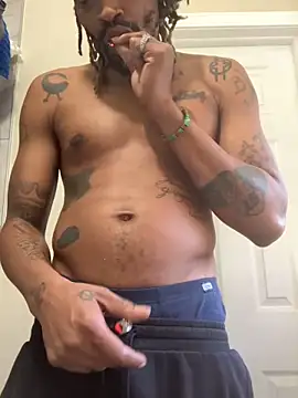 Snapshot of 1BeautyN1Beast chatting on 18, 12, 2024 1BeautyN1Beast online show from 18, 12, 2024