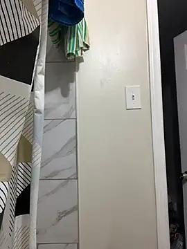 Snapshot of 1BeautyN1Beast chatting on 25, 12, 2024 1BeautyN1Beast online show from 25, 12, 2024