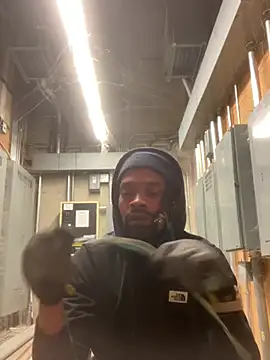 Snapshot of 1BeautyN1Beast chatting on 26, 1, 2025 1BeautyN1Beast online show from 26, 1, 2025