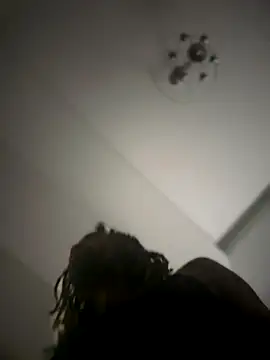 Snapshot of 1BeautyN1Beast chatting on 26, 9, 2025 1BeautyN1Beast online show from 26, 9, 2025