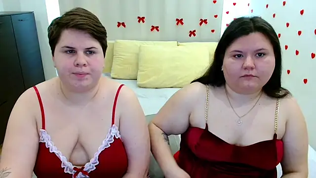 BeckyAndHellen online show from 18, 10, 2025