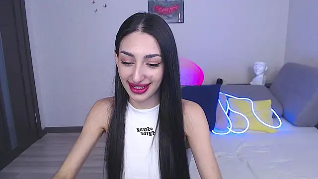 Lina Robbins online show from 28, 2, 2025