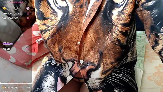 Snapshot of RoseStarr chatting on 17, 10, 2025 RoseStarr online show from 17, 10, 2025