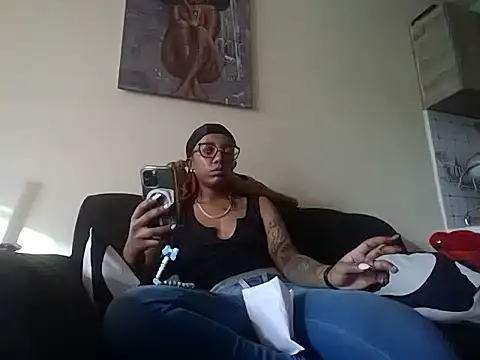 hoely grail01 online show from 10, 2, 2026