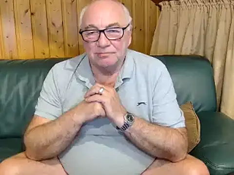 Snapshot of biggandybig chatting on 24, 2, 2025 biggandybig online show from 24, 2, 2025