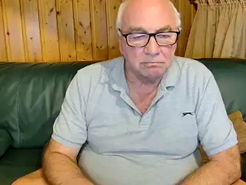 Snapshot of biggandybig chatting on 25, 2, 2025 biggandybig online show from 25, 2, 2025