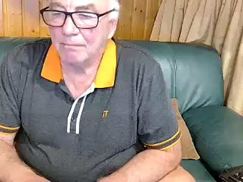 Snapshot of biggandybig chatting on 9, 3, 2025 biggandybig online show from 9, 3, 2025
