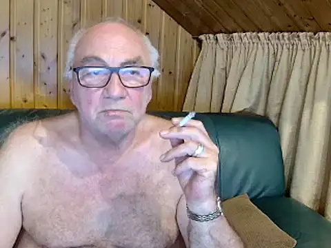 Snapshot of biggandybig chatting on 9, 3, 2025 biggandybig online show from 9, 3, 2025