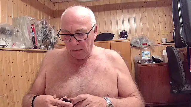 Snapshot of biggandybig chatting on 21, 3, 2025 biggandybig online show from 21, 3, 2025