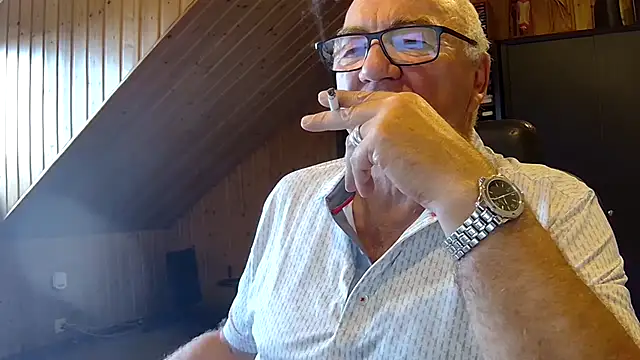 Snapshot of biggandybig chatting on 18, 9, 2025 biggandybig online show from 18, 9, 2025