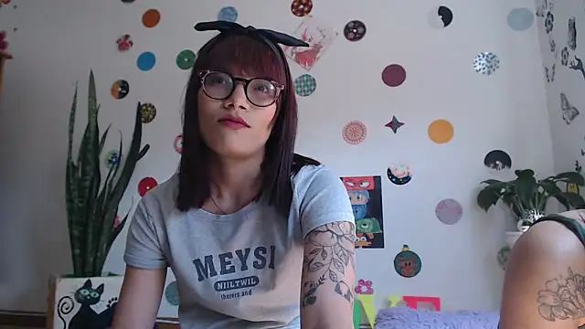 Yaumiko online show from 16, 1, 2025