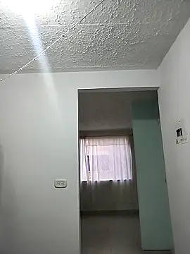 Yaumiko online show from 10, 4, 2026