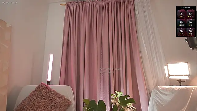 Snapshot of Ximenna_Cruz chatting on 29, 1, 2025 Ximenna Cruz online show from 29, 1, 2025