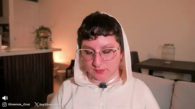 Snapshot of Ximenna_Cruz chatting on 16, 9, 2025 Ximenna Cruz online show from 16, 9, 2025