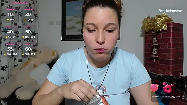 Snapshot of alexia_87 chatting on 14, 12, 2024 alexia 87 online show from 14, 12, 2024