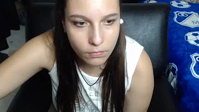 Snapshot of alexia_87 chatting on 11, 1, 2025 alexia 87 online show from 11, 1, 2025