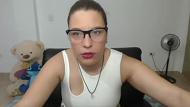 Snapshot of alexia_87 chatting on 23, 2, 2025 alexia 87 online show from 23, 2, 2025