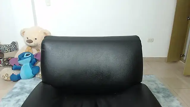 Snapshot of alexia_87 chatting on 17, 3, 2025 alexia 87 online show from 17, 3, 2025