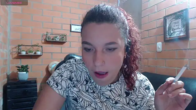 Snapshot of alexia_87 chatting on 9, 9, 2025 alexia 87 online show from 9, 9, 2025